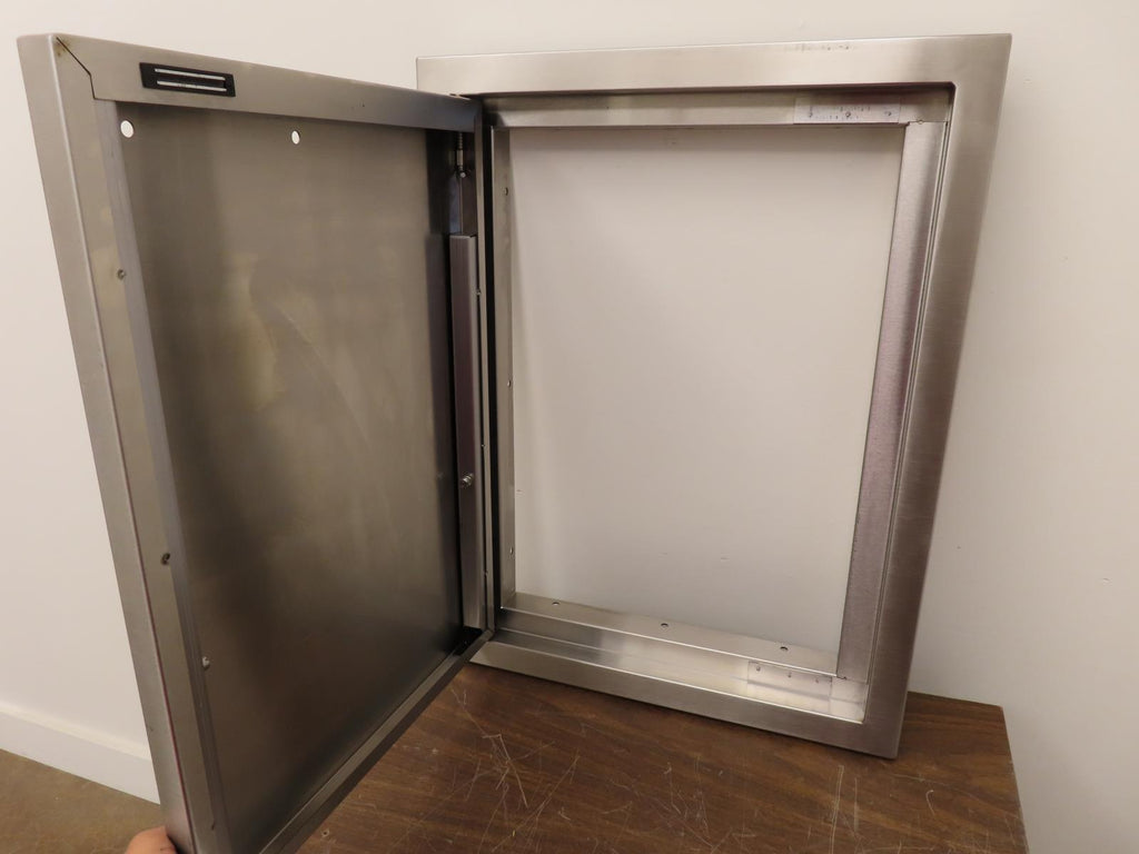 Lynx Professional Grill Series LDR18L Professional 18 Inch Single Access Doors