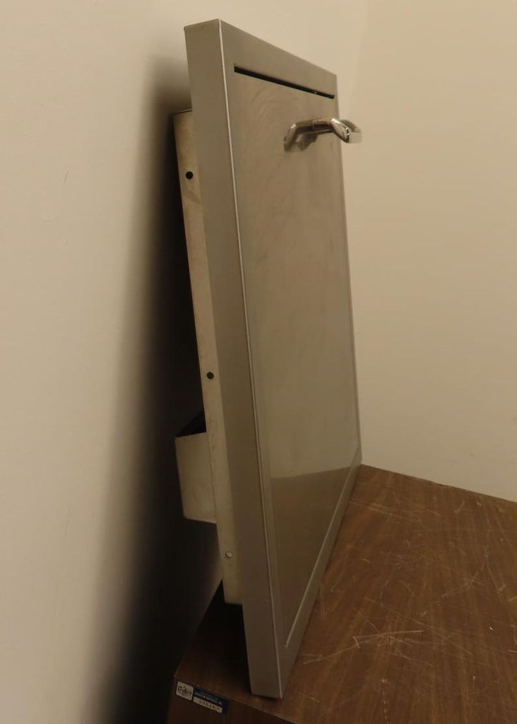 Lynx Professional Grill Series LDR24L 24 in Single Access Door: Left Hinge Swing