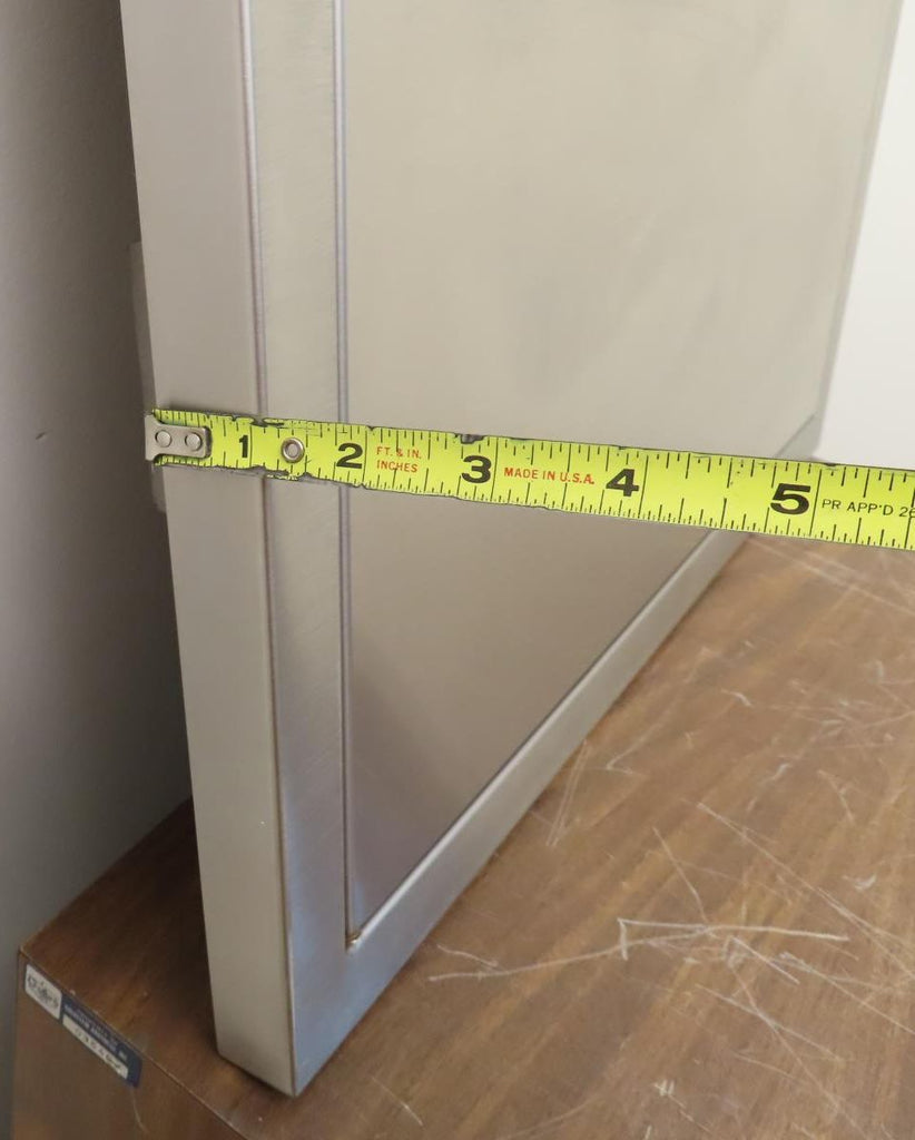 Lynx Professional Grill Series LDR24L 24 in Single Access Door: Left Hinge Swing