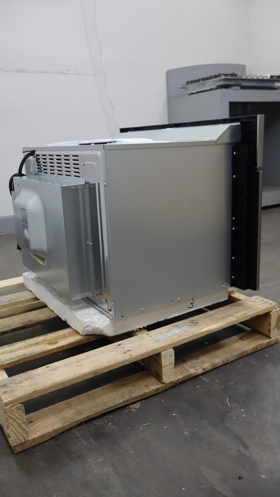 Bosch 800 Series 30" SpeedChef  True Convection Sensor Cook SS Oven HMC80152UC