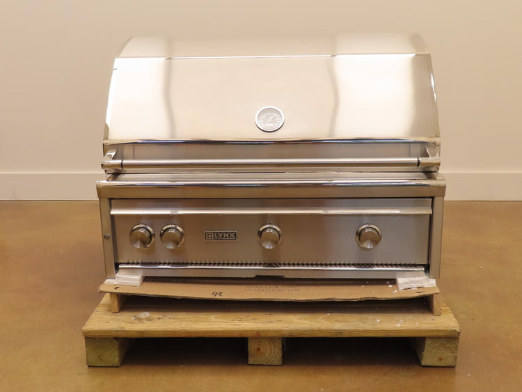Lynx Professional Grill Series L36R3NG 36" 935 Cooking Surface Built-In Grill