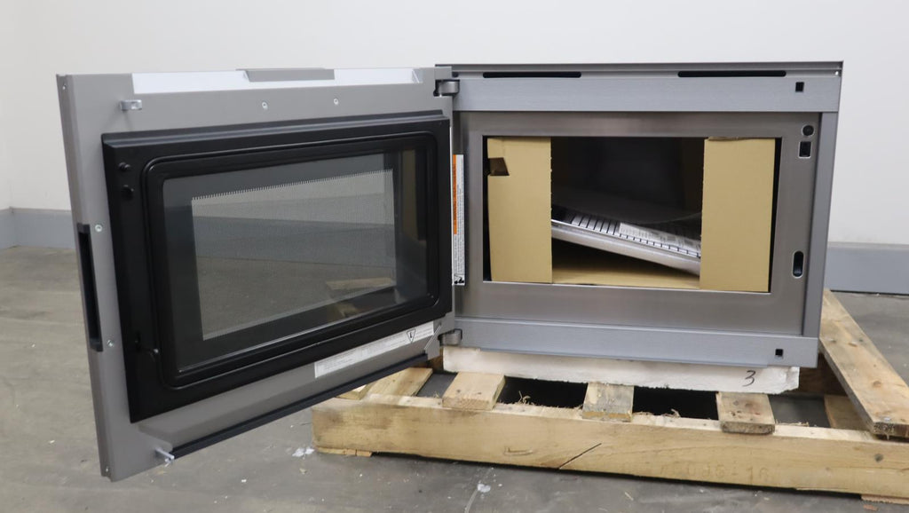 Gaggenau 400 Series 24" 1.3 cu. ft. 2,000 Watt Built-in Microwave Oven BM451710