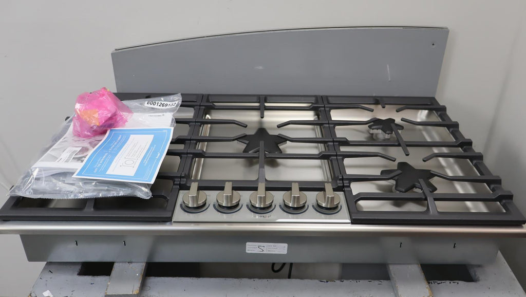 Thermador 36" Masterpiece Series 5 Star Burner's Stainless Cooktop SGSP365TS