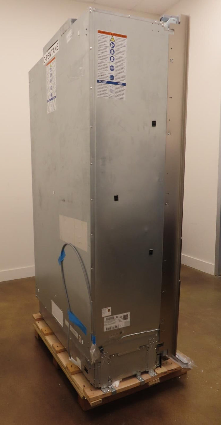 Thermador Freedom Collection T42BT110NS 42" BuiltIn French Door Refrigerator Pic