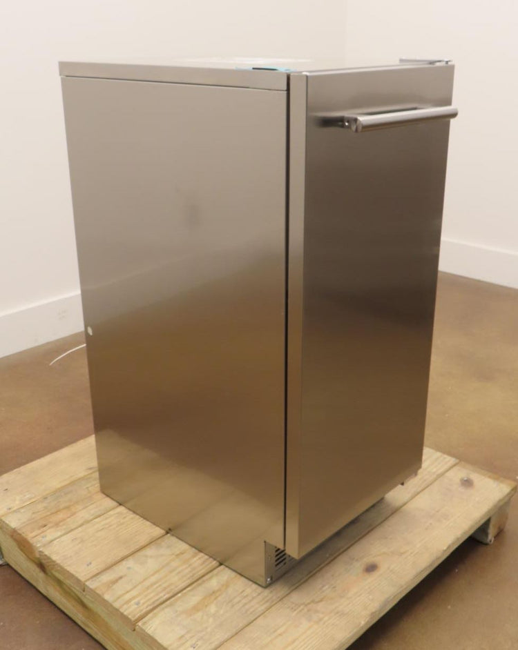 XO XOUIM1565SP 15 Inch Built-In Indoor/Outdoor Gourmet Ice Maker Images