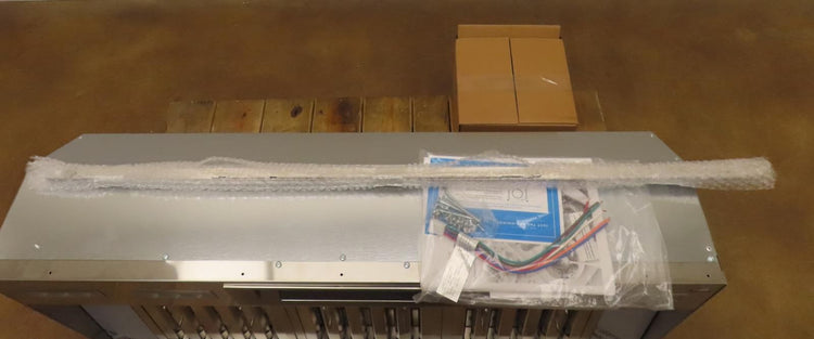 Thermador Professional Series VCIN48GWS 48" Wifi Smart Custom Insert Hood Pics