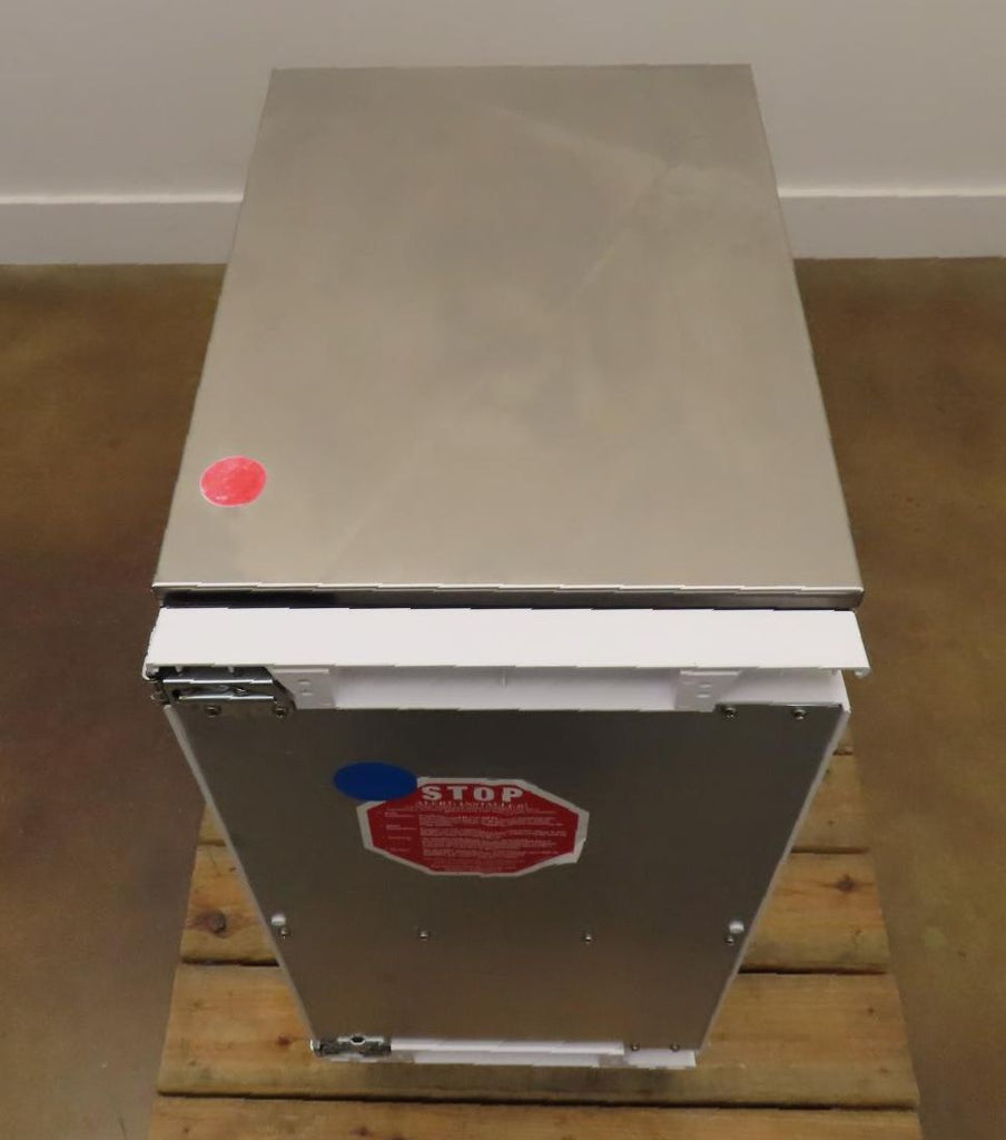 Scotsman Brilliance Series SCCP50MB1SU 15" Undercounter Gourmet P.R. Ice Machine