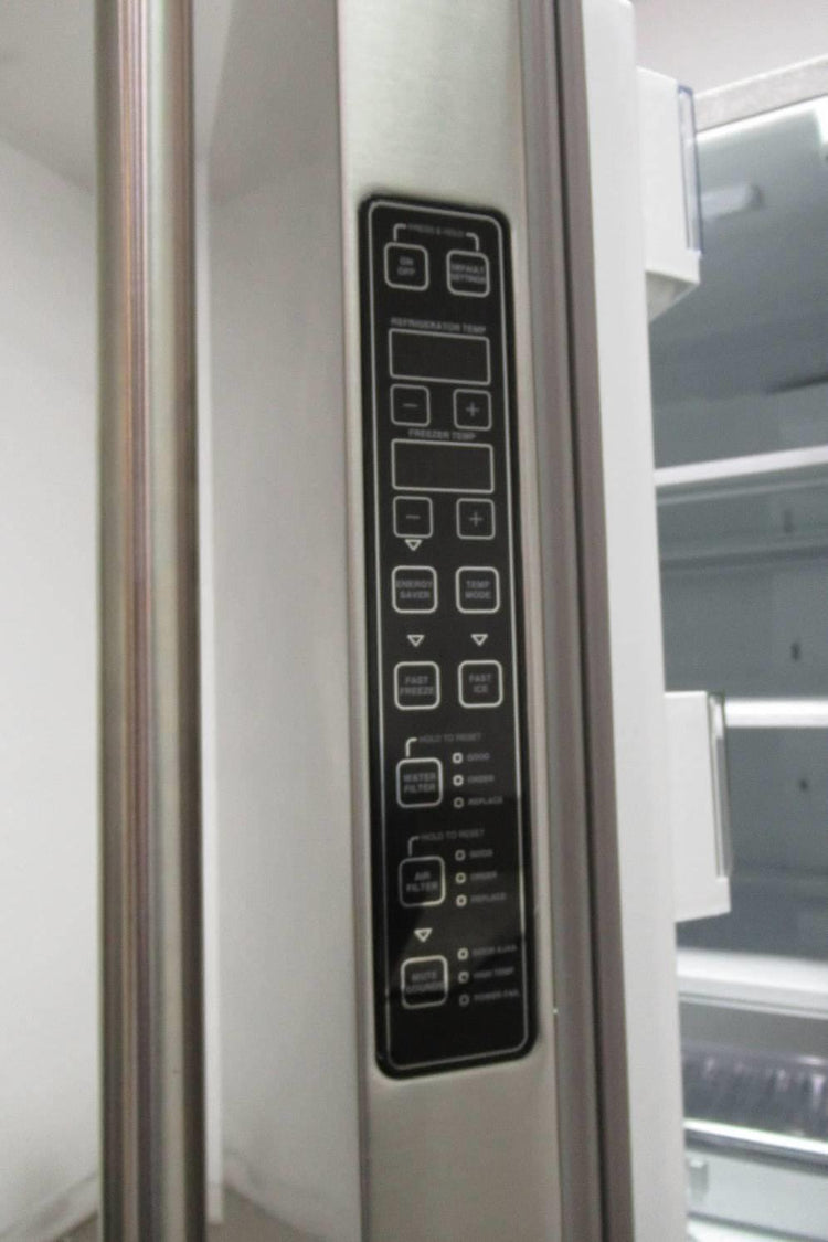 Viking 3 Series 36" 22.1 Cu.Ft French-Door SS Refrigerator / RVRF3361SS