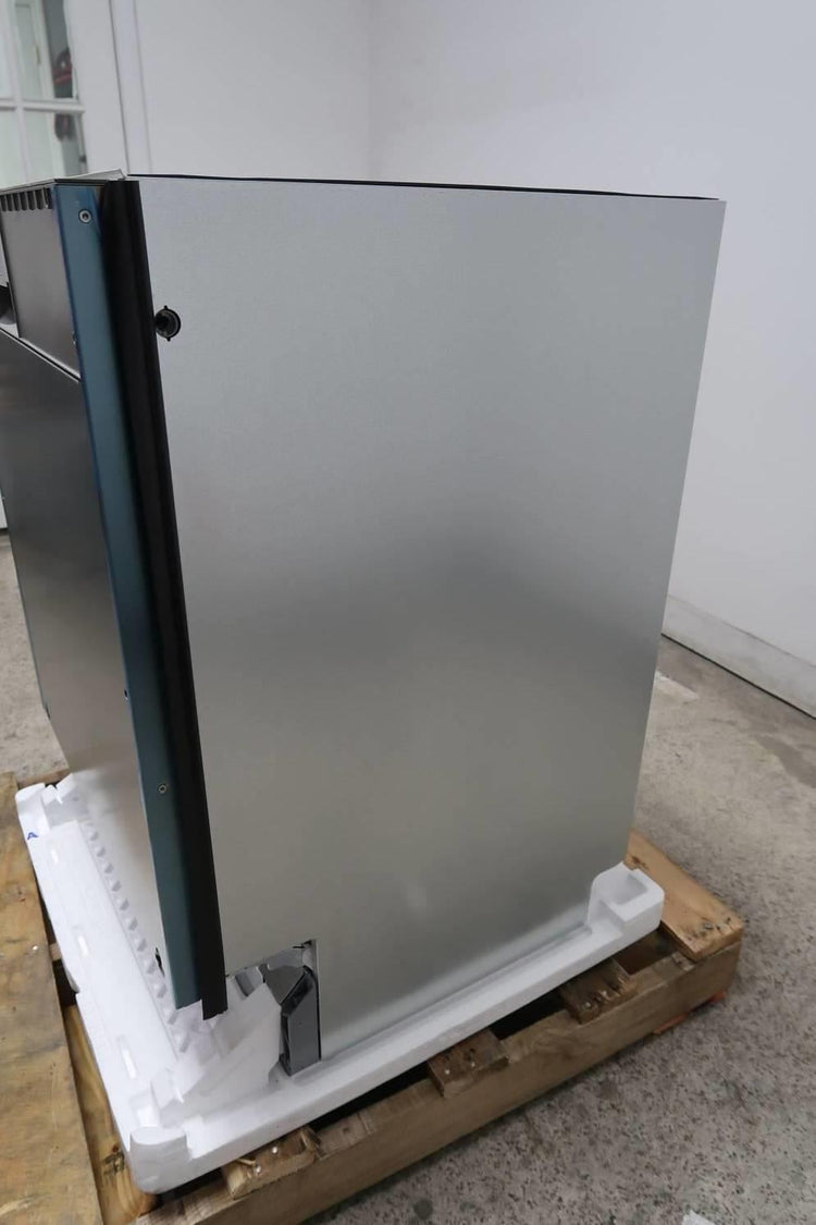 Gaggenau 200 Series 24" 44dB Integrated Smart Panel Ready Dishwasher DF210700