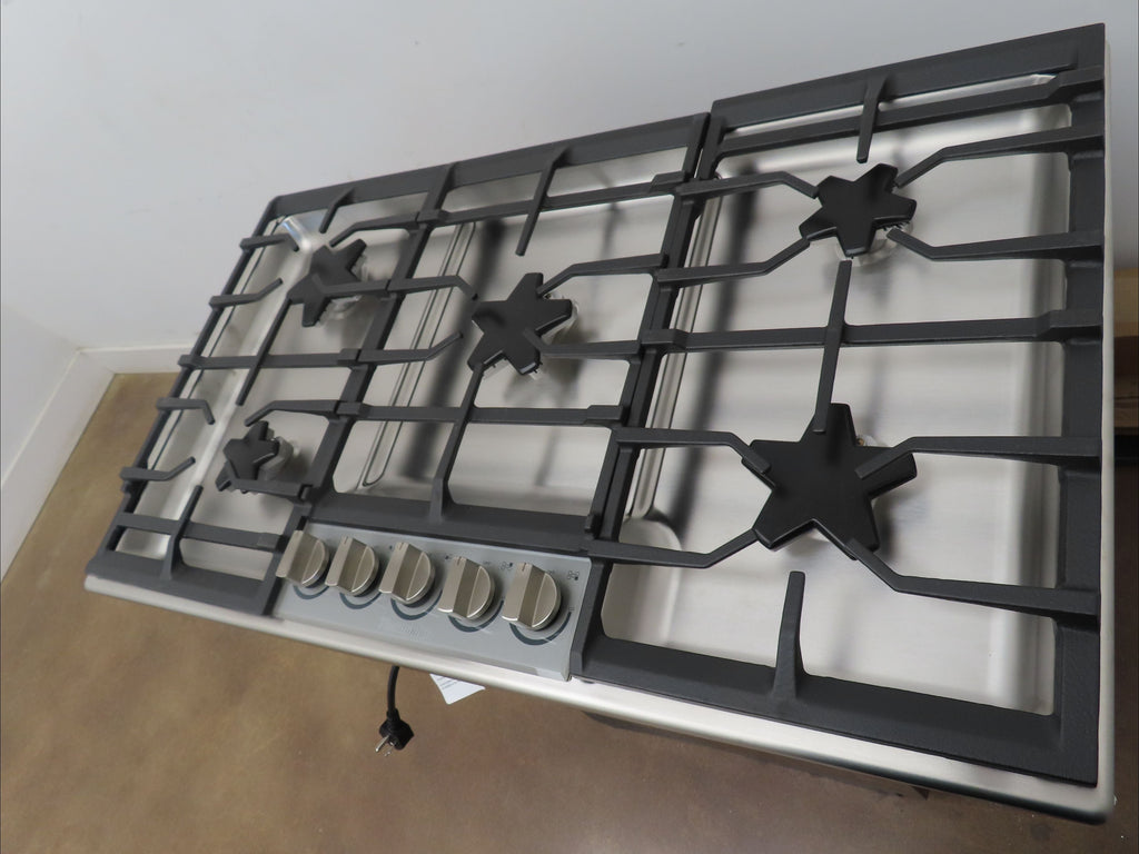 Thermador Masterpiece Series SGSP365TS 36" Built-In Gas Cooktop 5 Star® Burners