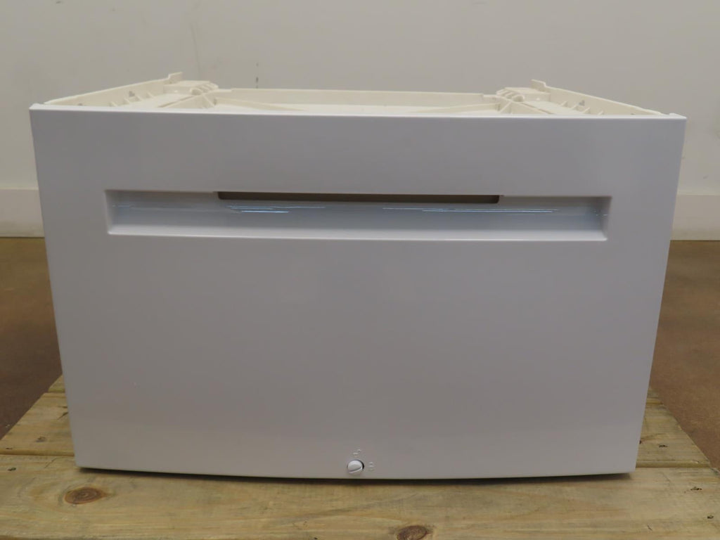 Bosch WTZPW20D White Pedestal with Drawer for 24 Inch Dryer