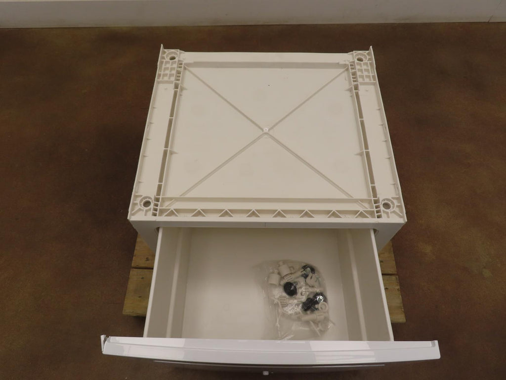 Bosch WTZPW20D White Pedestal with Drawer for 24 Inch Dryer